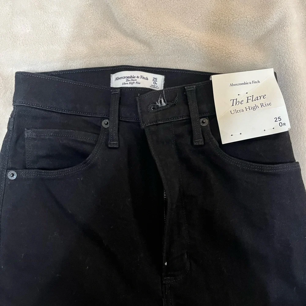 Abercrombie jeans - Picture 4 of 4